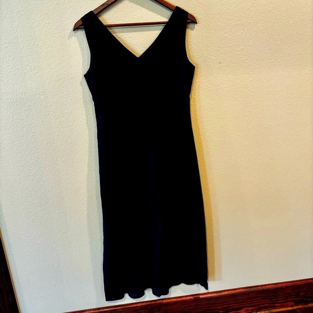 Banana Republic Black V-Neck Linen Sleeveless Midi A-Line Dress, size 2,
